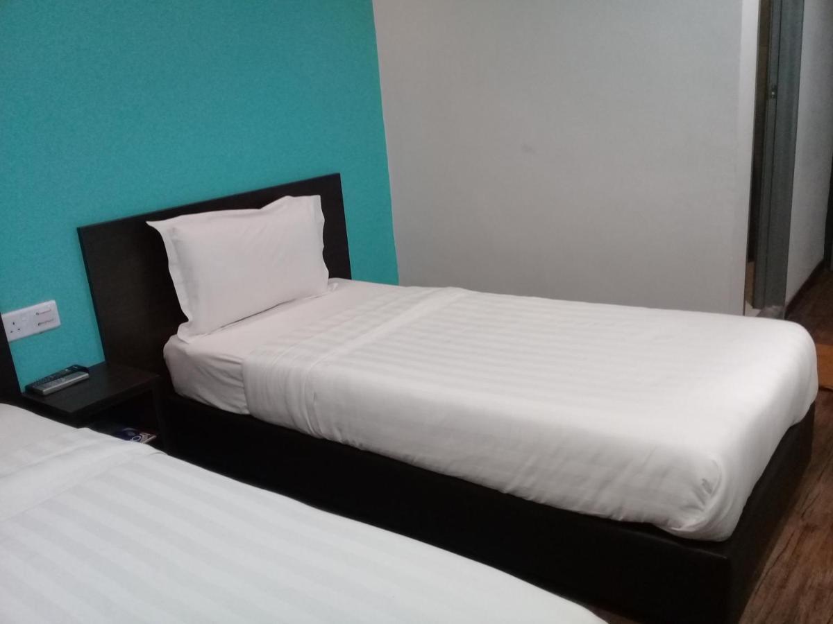 Clover Hotel Іпох Екстер'єр фото